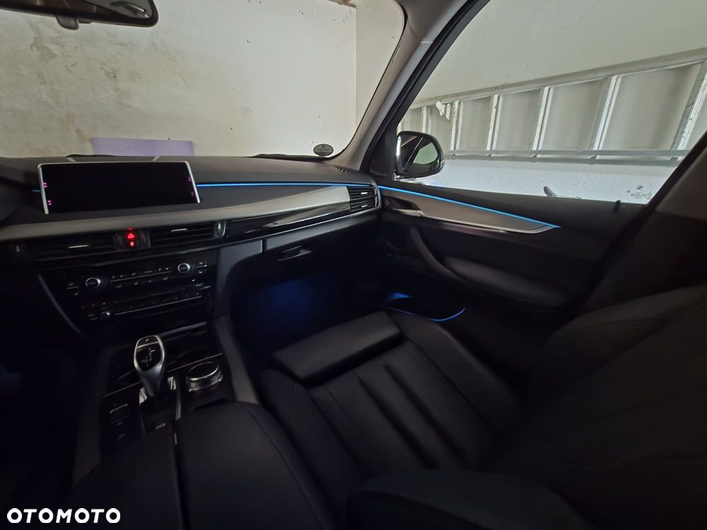 BMW X5 xDrive30d - 19