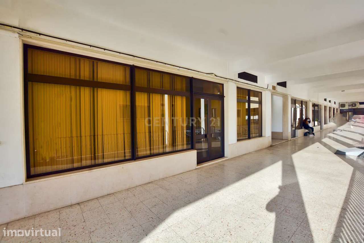 Loja Quinta do Patrimonio/Sacavem - Grande imagem: 4/5