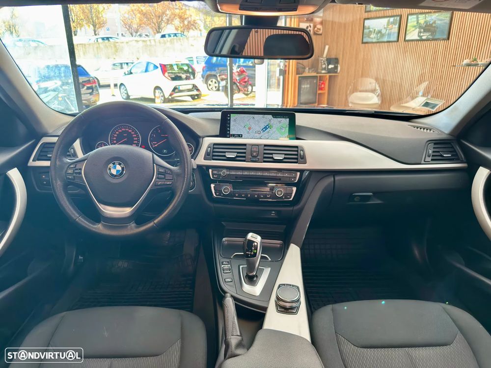 BMW 318 d Touring Line Sport Auto - 3