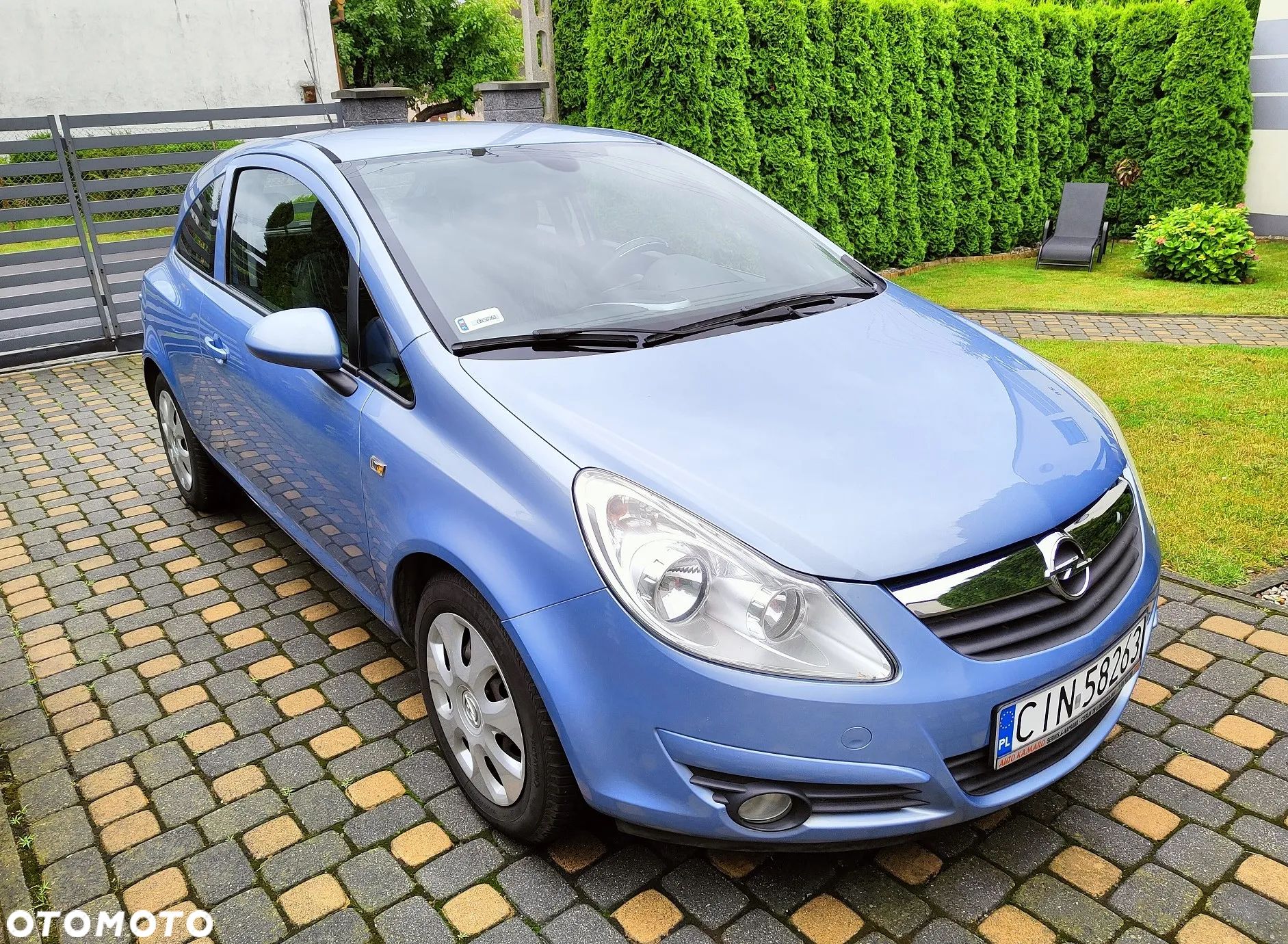 Opel Corsa 1.2 16V Enjoy - 1