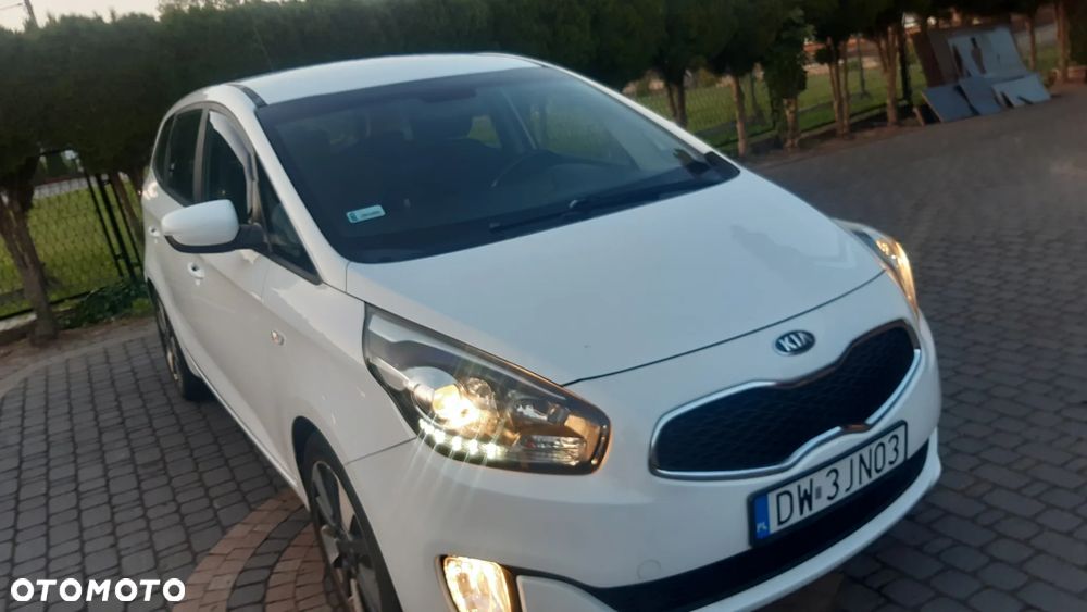 Kia Carens 1.7 CRDi L - 21