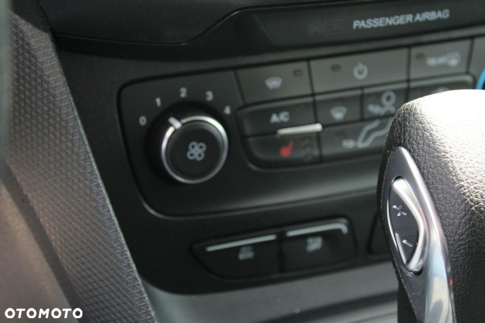 Ford Transit Connect - 23