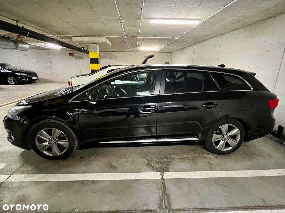 Toyota Avensis 2.0 Prestige - 1