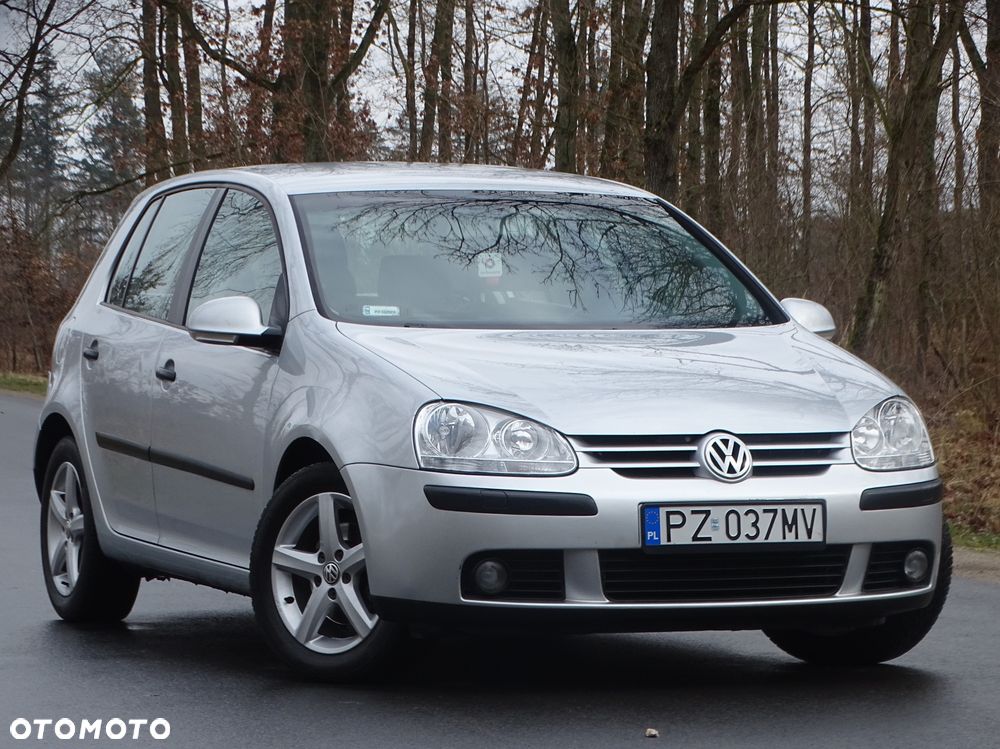 Volkswagen Golf - 1
