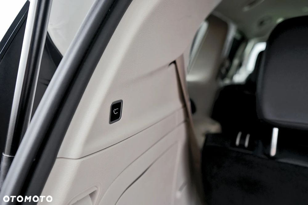 Chrysler Pacifica - 30