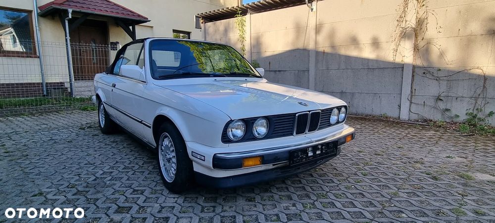 BMW Seria 3 325i - 1