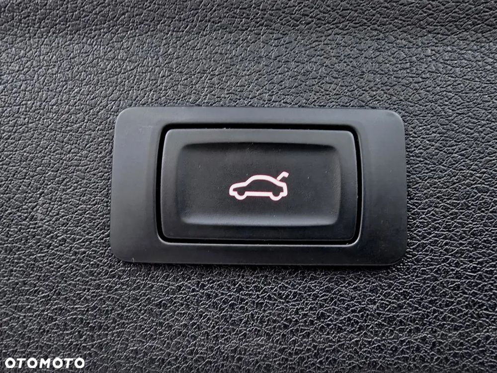 Audi Q3 1.4 TFSI CoD ultra Sport - 12