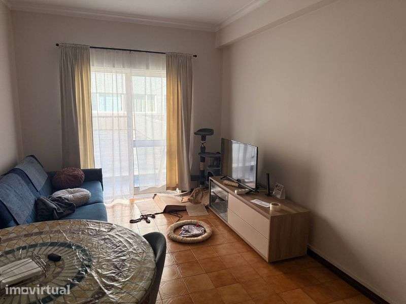 Apartamento T-2 (centro de Braga) - totalmente equipado e mobilado - Grande imagem: 4/10