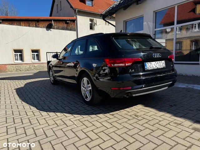 Audi A4 Avant 2.0 TDI S tronic - 5