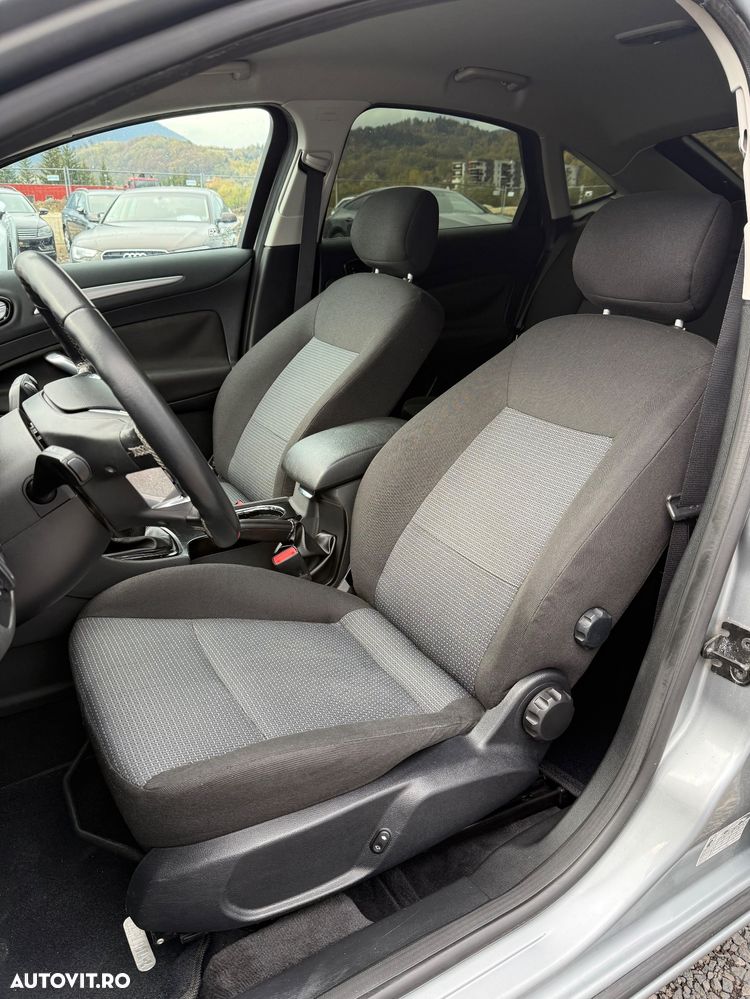 Ford Mondeo 1.8 TDCi Trend - 31