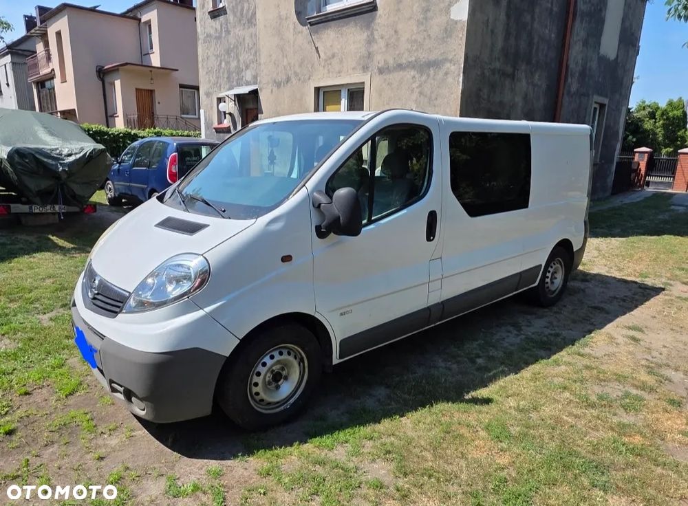Opel Vivaro - 1