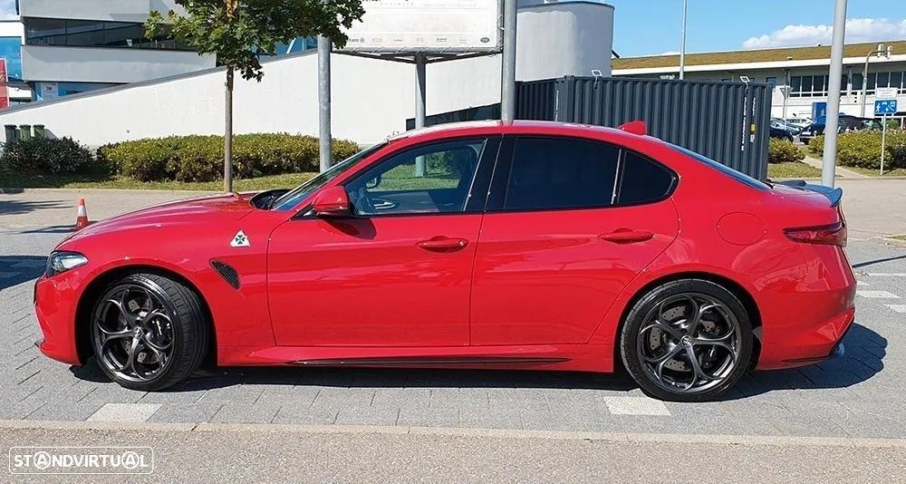 Alfa Romeo Giulia 2.9 Bi-Turbo Quadrifoglio AT8 - 3