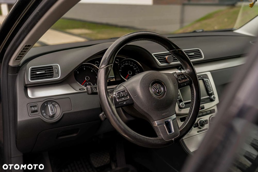 Volkswagen Passat Variant 2.0 TDI Highline DSG - 6