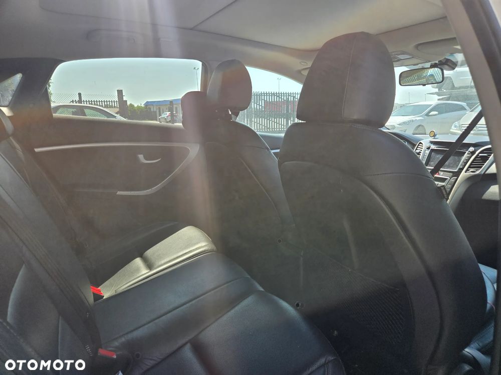 Hyundai i30 1.4 CRDi Intro Edition - 9
