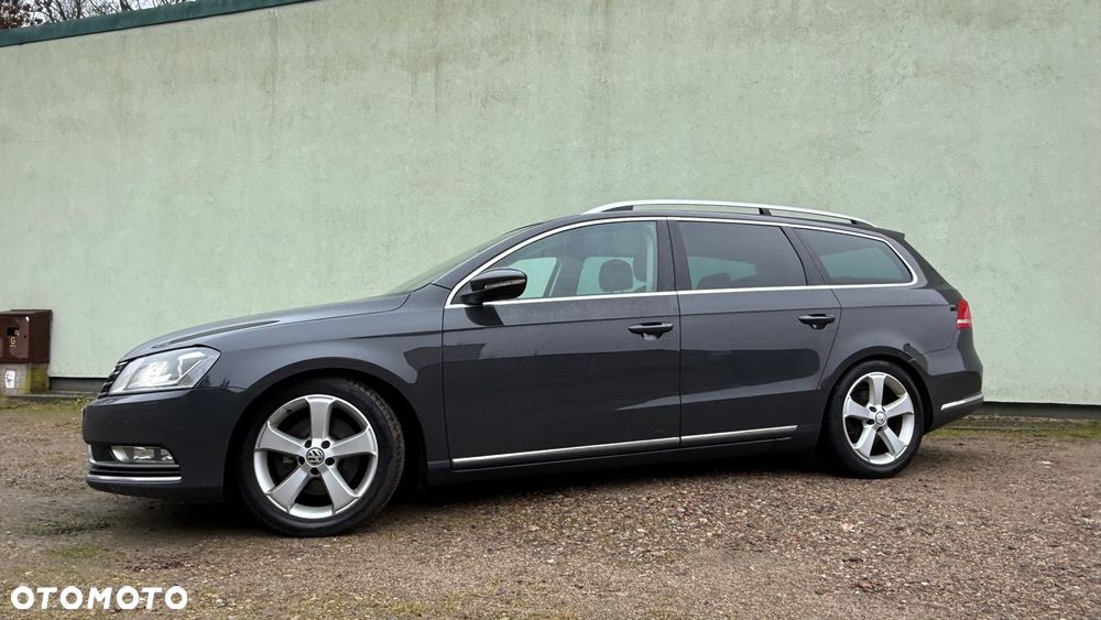 Volkswagen Passat 2.0 TDI BlueMotion Technology Exclusive - 8