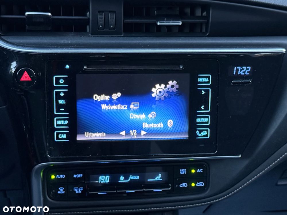 Toyota Auris 1.6 Premium - 7