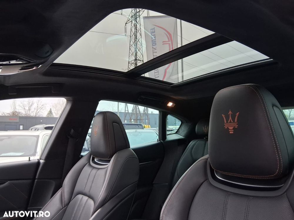 Maserati Levante - 11