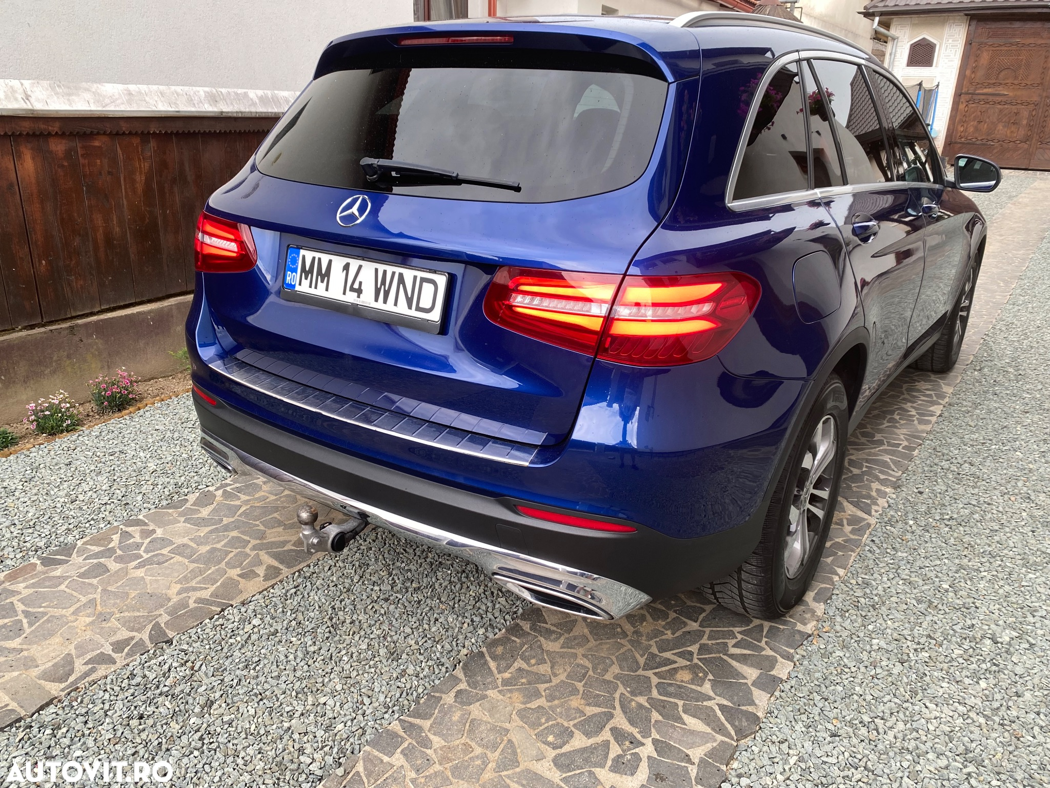 Mercedes-Benz GLC 220 d 4Matic 9G-TRONIC - 4