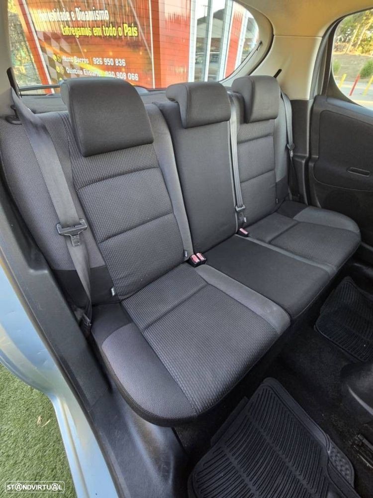 Peugeot 207 1.4 VTi Active - 9