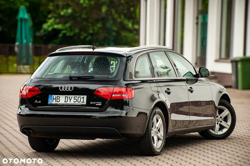 Audi A4 Avant 2.0 TDI DPF quattro Ambiente - 15