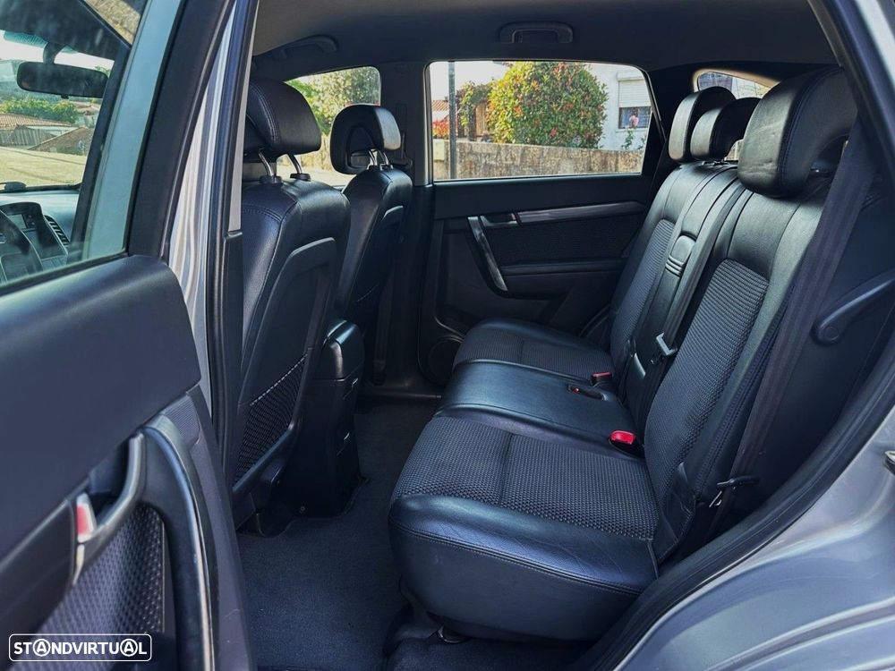 Chevrolet Captiva 2.0 VCDi Seven 7L - 28