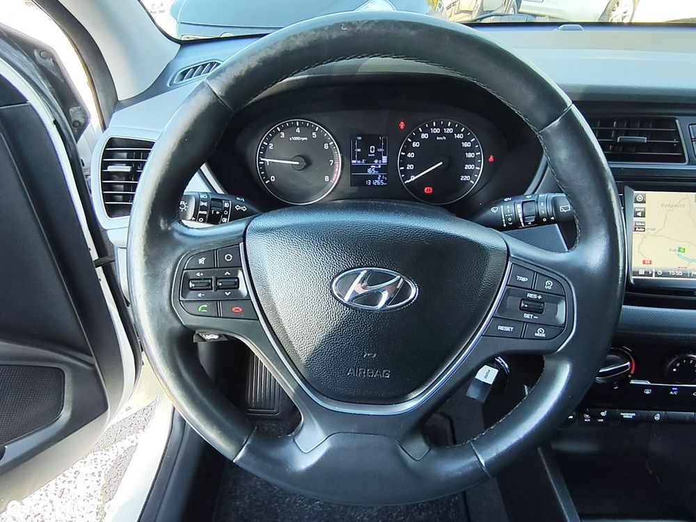 Hyundai i20 blue 1.0 T-GDI Sport - 14