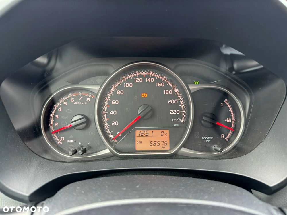 Toyota Yaris 1.0 Active EU6 - 5