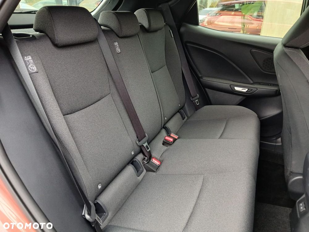 Lexus LBX 1.5 Hybrid - 21