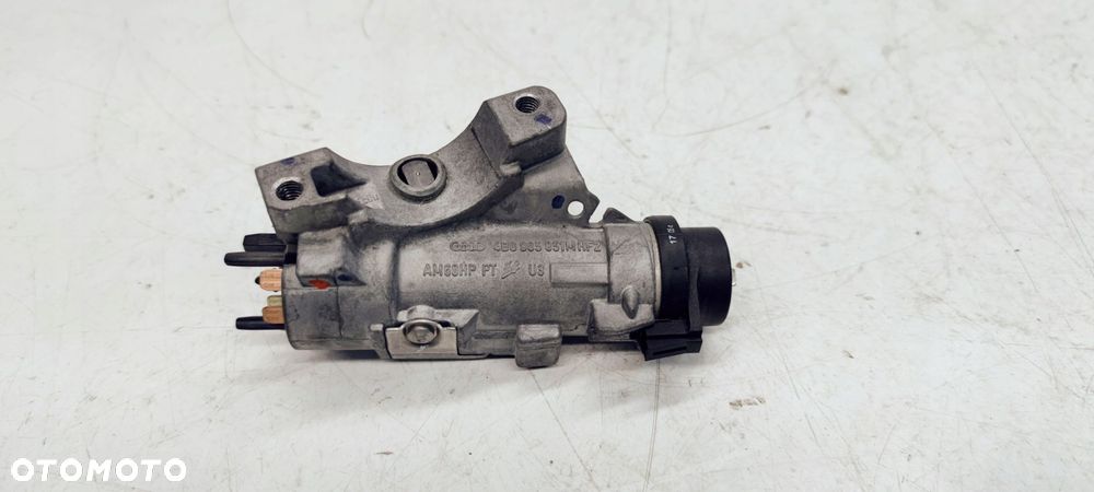 STACYJKA Z KLUCZYKIEM AUDI A4 B7 AUTOM 4B0905851M - 1
