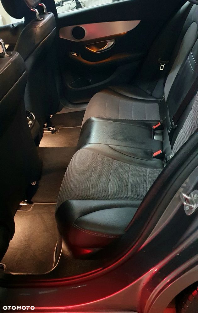 Mercedes-Benz Klasa C 180 7G-TRONIC - 11