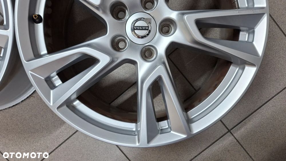 Felgi Aluminiowe 18 Volvo XC 60 5x108 ET 50.5 - 6