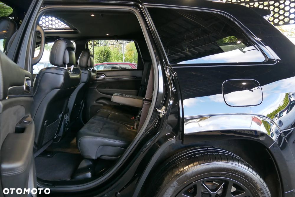 Jeep Grand Cherokee - 9
