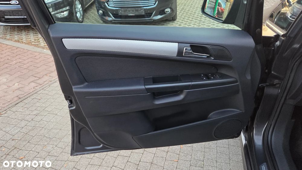 Opel Zafira 1.8 Elegance - 18