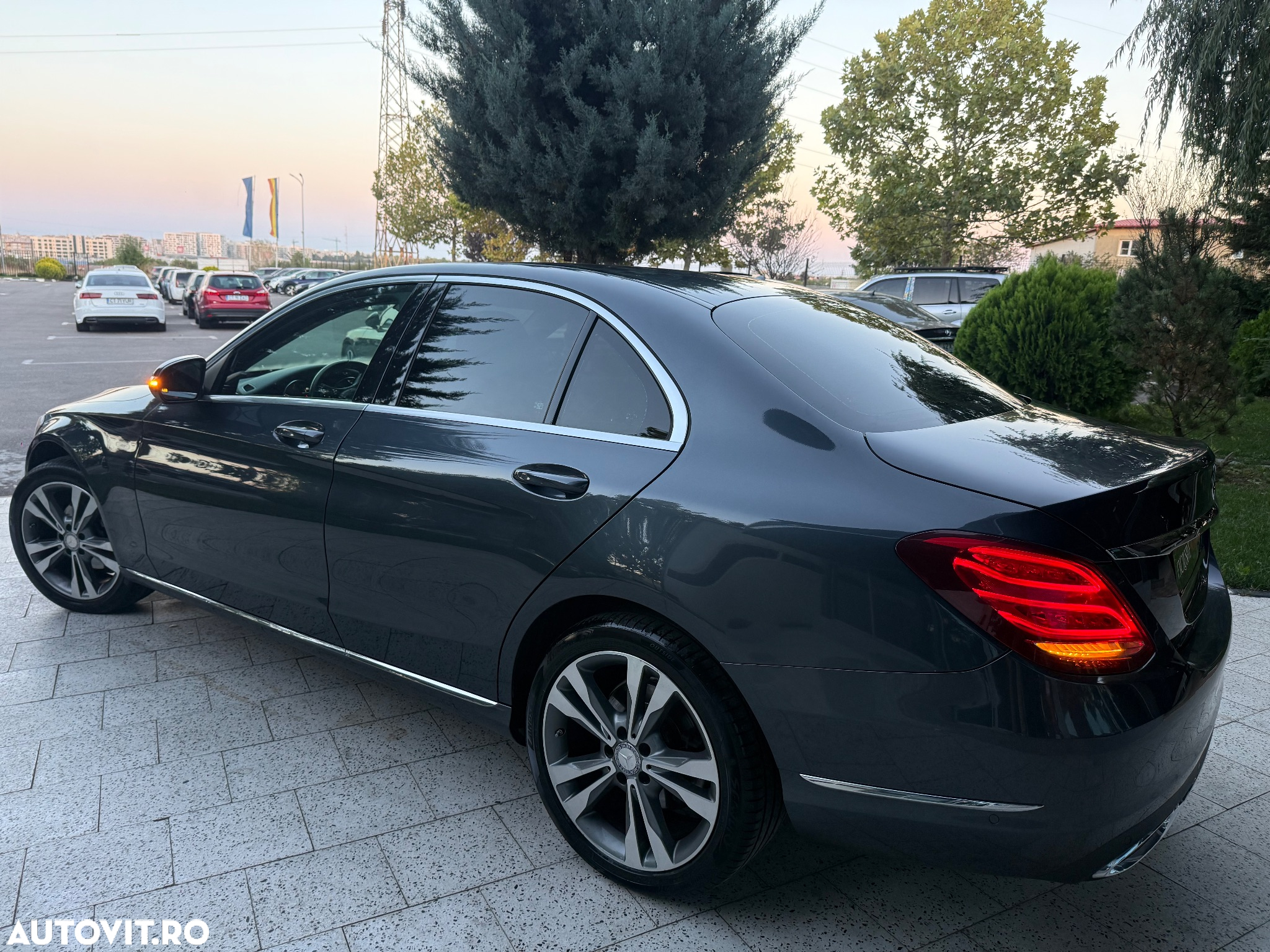 Mercedes-Benz C 220 T CDI DPF Automatik Avantgarde - 4
