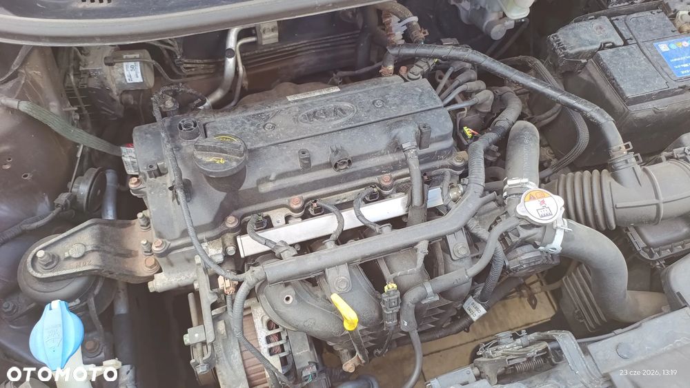 Kia Rio 1.2 M - 11