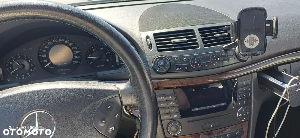 Mercedes-Benz Klasa E 220 CDI T Classic - 11