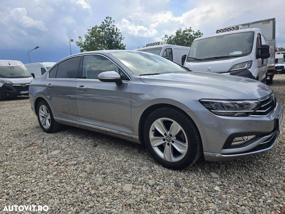 Volkswagen Passat - 3
