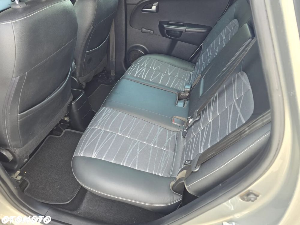 Hyundai ix20 1.4 Premium - 10