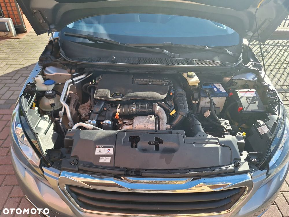 Peugeot 308 1.6 BlueHDi Allure S&S - 30