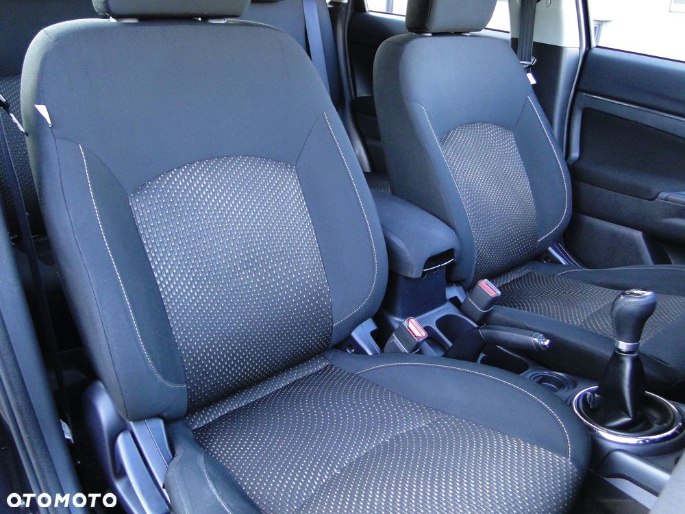 Mitsubishi ASX 1.6 2WD Edition 100+ - 19