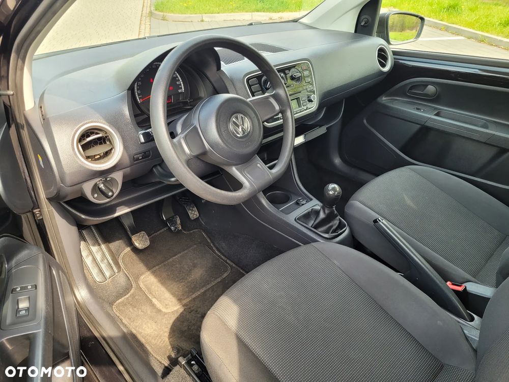 Volkswagen up! black - 11