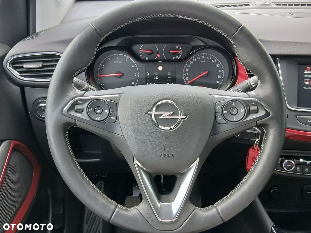 Opel Crossland 1.2 T GS Line - 32