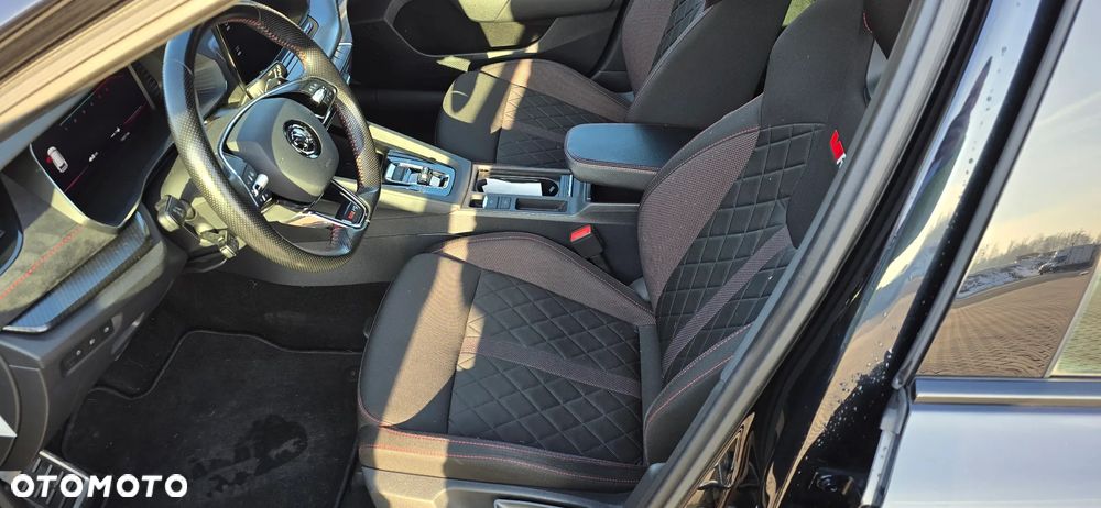 Skoda Octavia 2.0 TDI DSG 4x4 RS Plus - 7