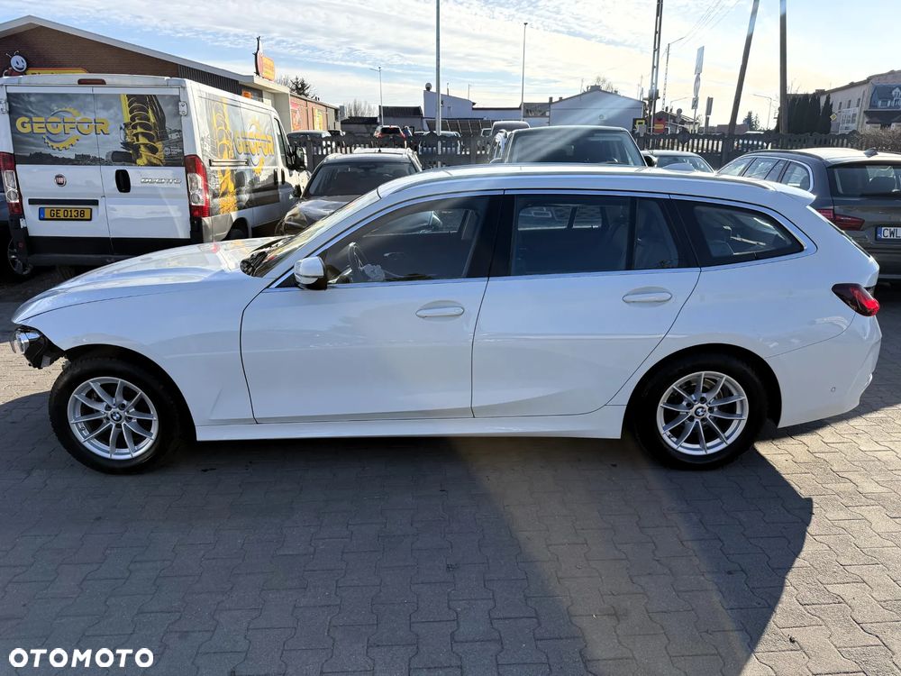 BMW Seria 3 318d Sport Line - 7