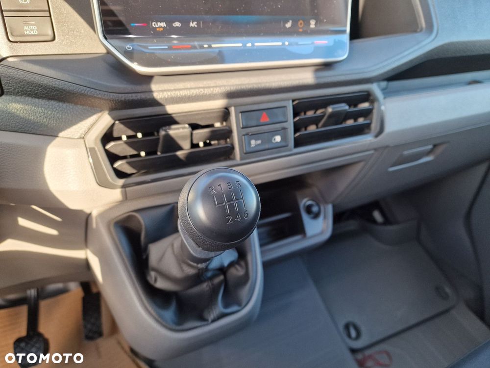 Volkswagen Crafter - 11