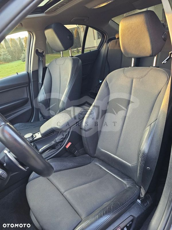 BMW Seria 3 320d xDrive DPF Edition Sport - 3