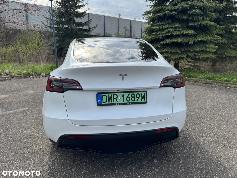 Tesla Model Y RWD - 14