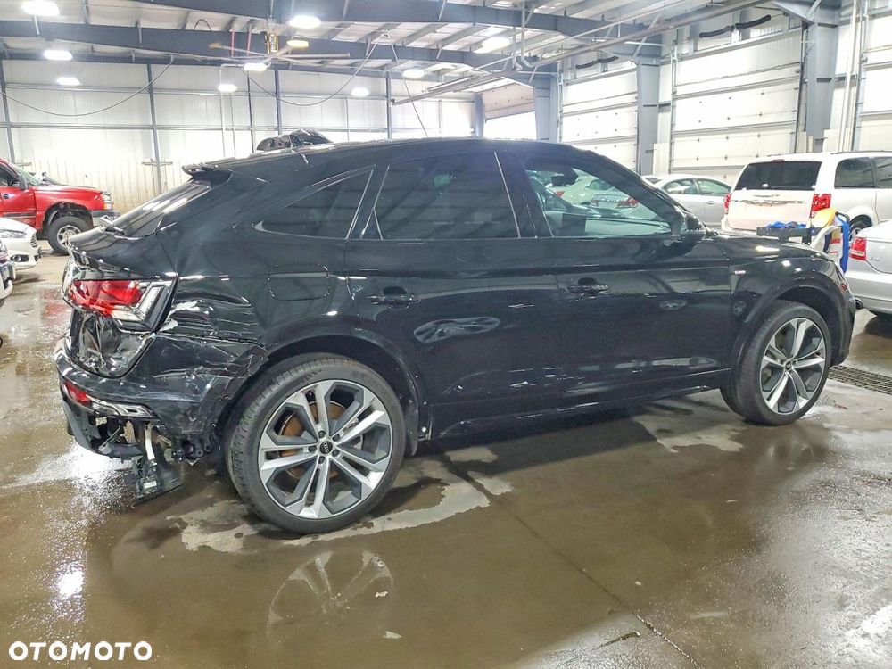 Audi Q5 Sportback - 4