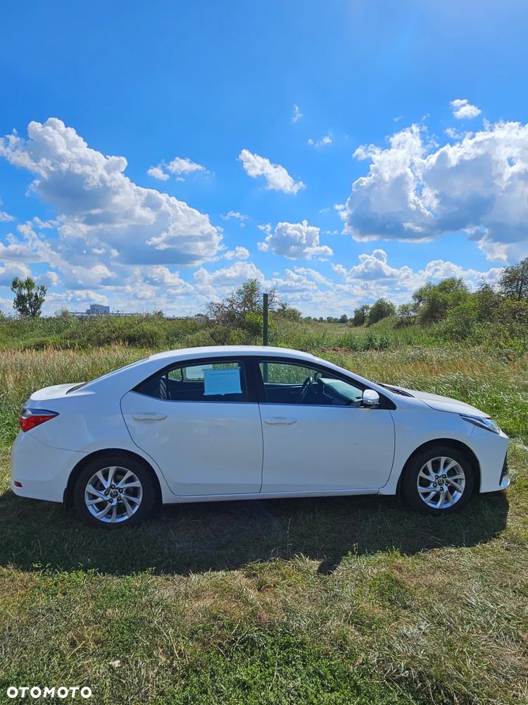 Toyota Corolla 1.6 Comfort - 8