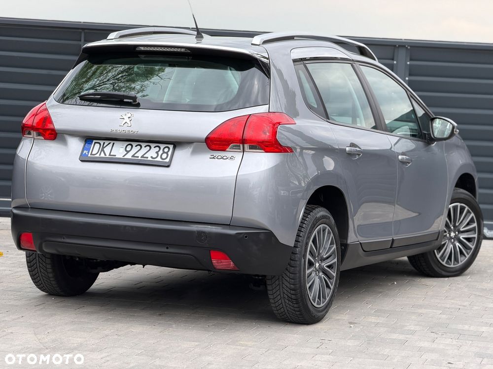Peugeot 2008 - 6